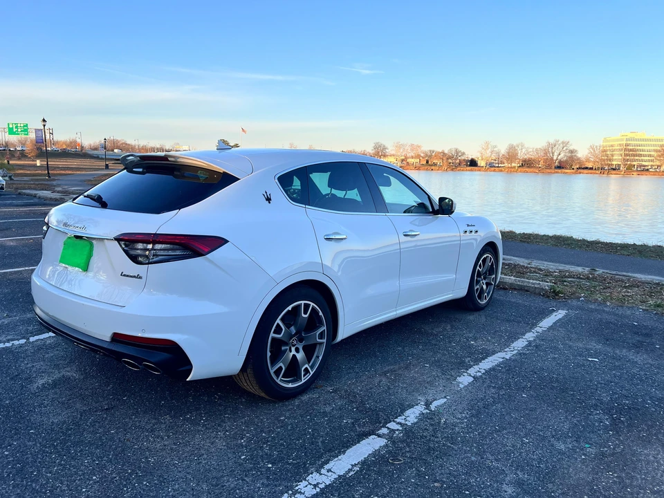 2022 Maserati Levante Modena - Image 16 of 31