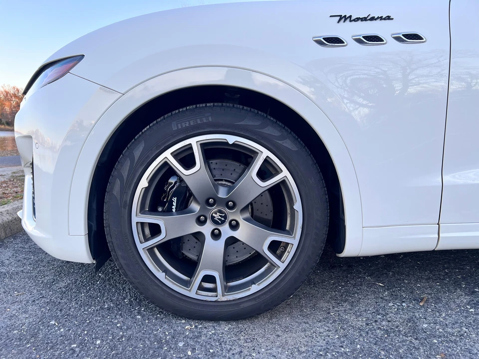 2022 Maserati Levante Modena - Image 29 of 31