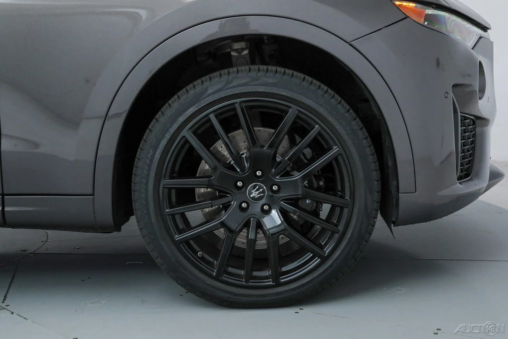 2022 Maserati Levante Modena - Image 19 of 21