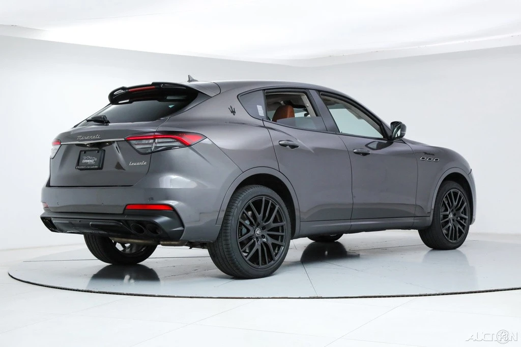 2022 Maserati Levante Modena - Image 5 of 21