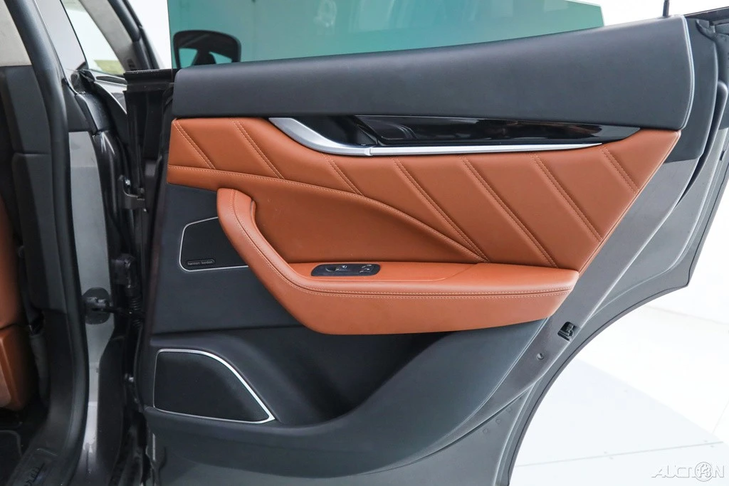 2022 Maserati Levante Modena - Image 12 of 21