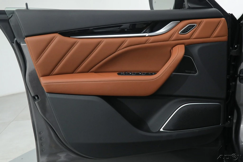 2022 Maserati Levante Modena - Image 14 of 21