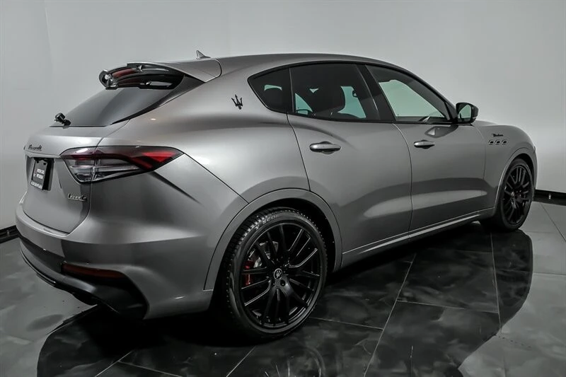 2022 Maserati Levante Modena - Image 9 of 31