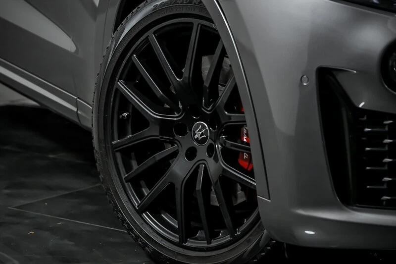 2022 Maserati Levante Modena - Image 3 of 31