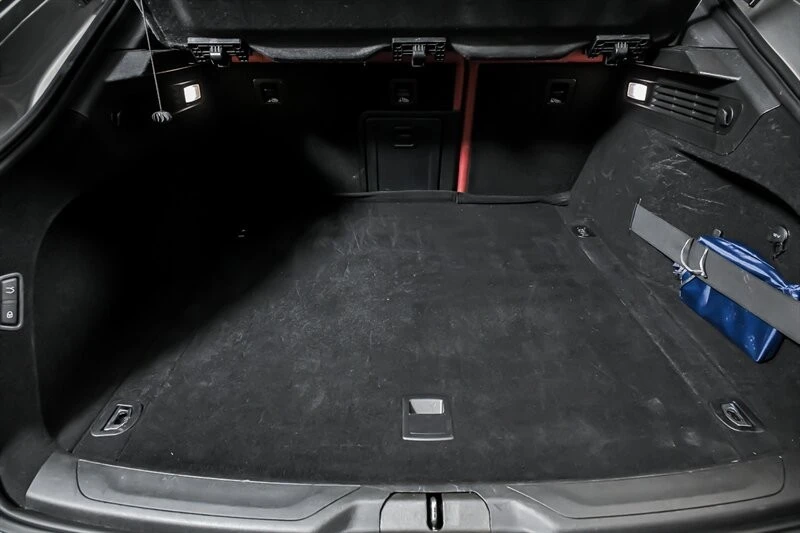 2022 Maserati Levante Modena - Image 11 of 31