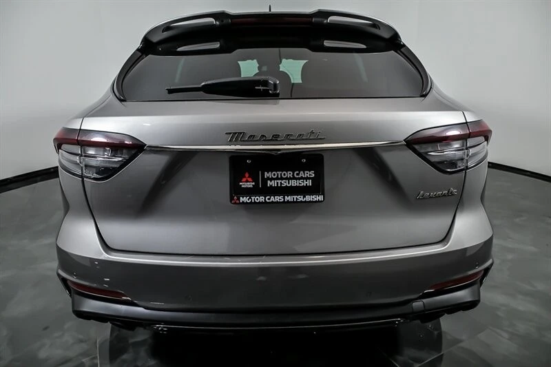 2022 Maserati Levante Modena - Image 8 of 31