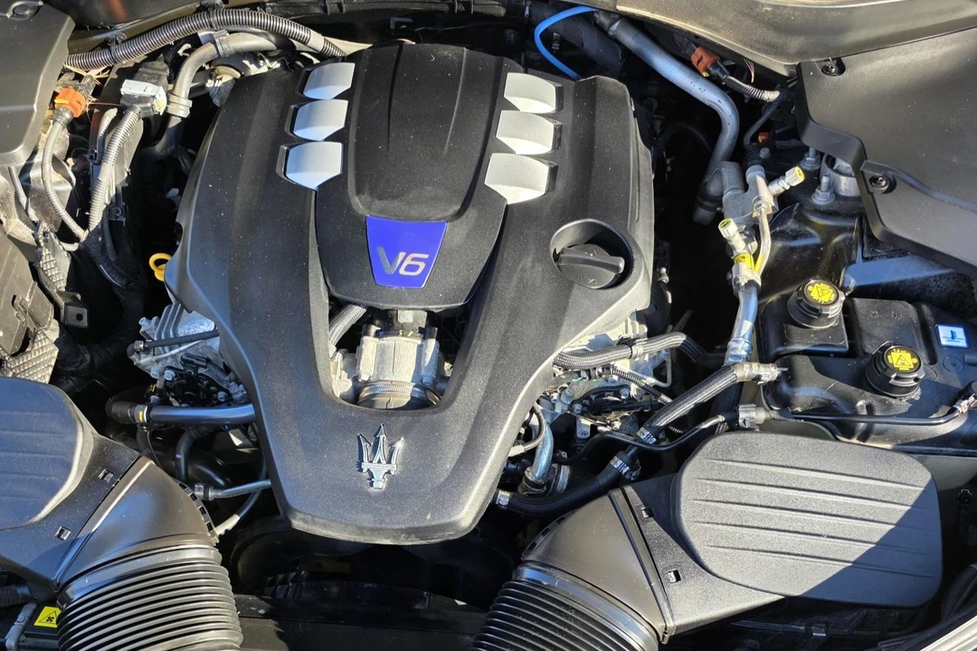 2022 Maserati Levante Modena - Image 6 of 8