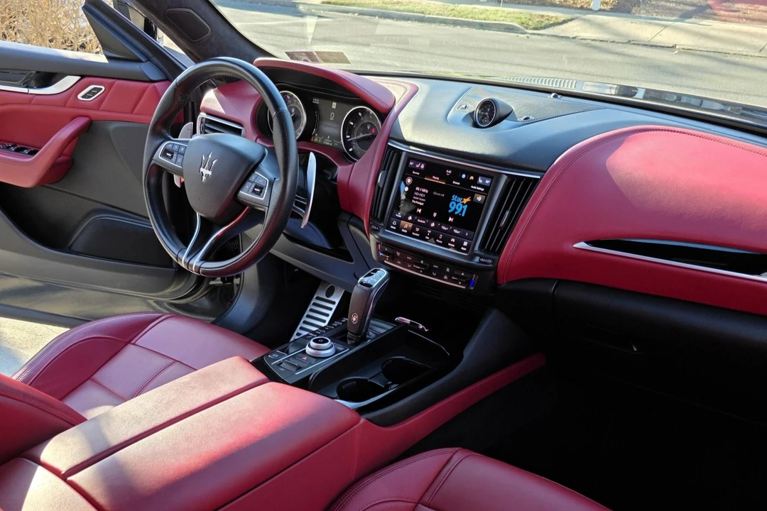 2022 Maserati Levante Modena - Image 5 of 8