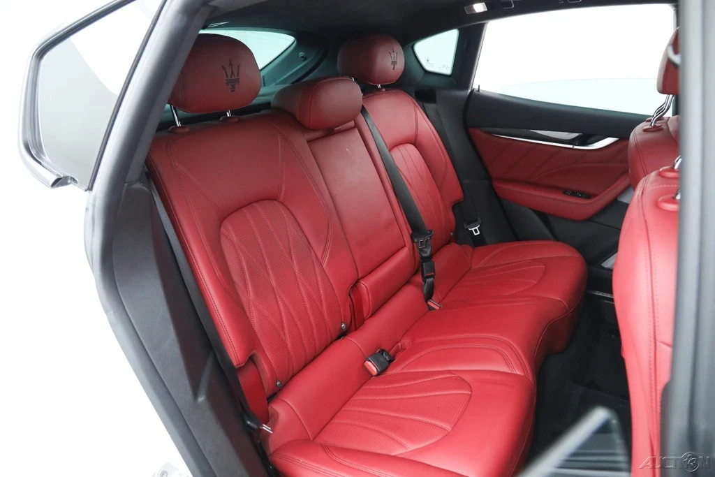 2022 Maserati Levante Modena - Image 14 of 21