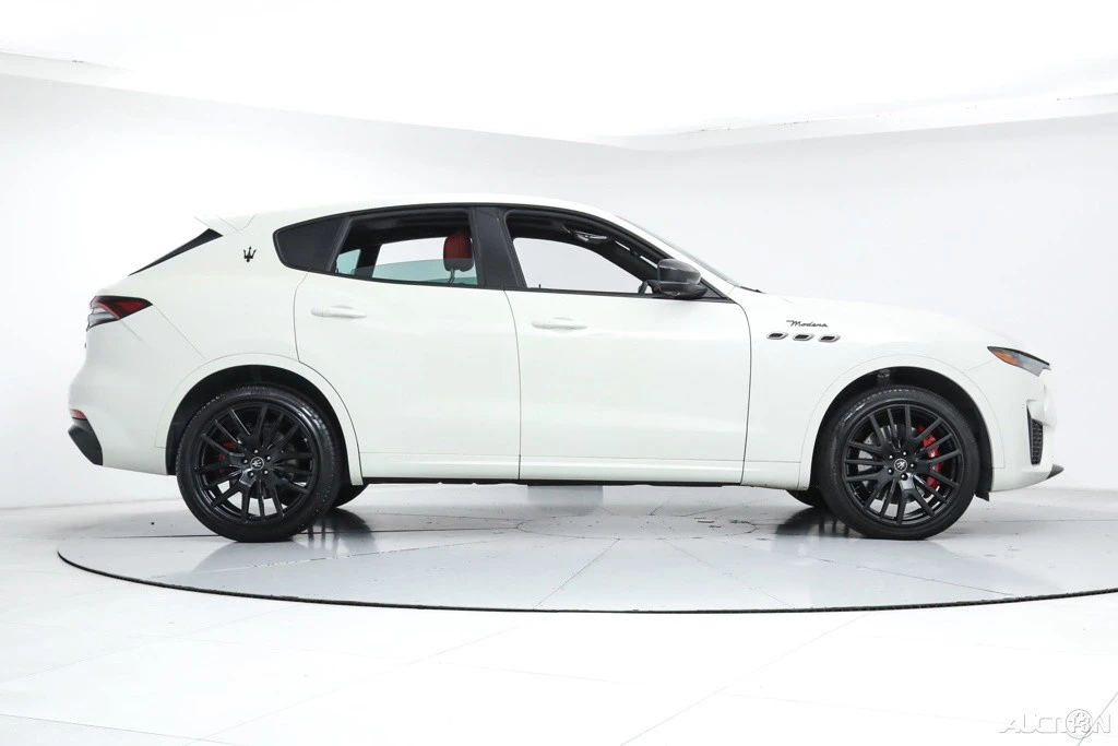 2022 Maserati Levante Modena - Image 6 of 21