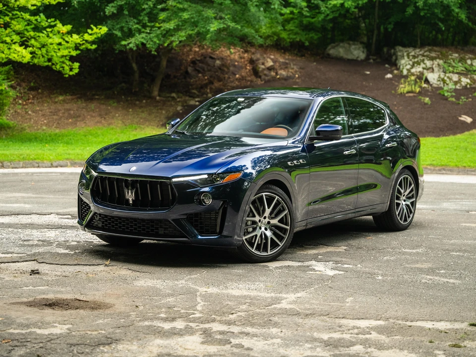 2022 Maserati Levante Modena - Image 7 of 31
