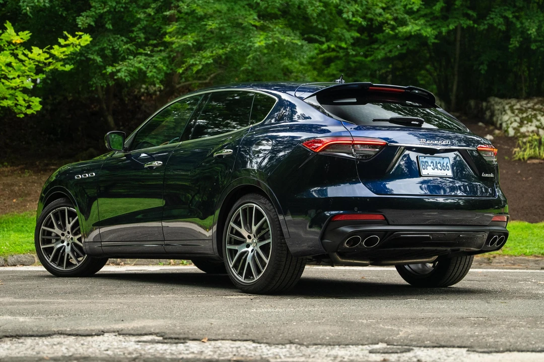 2022 Maserati Levante Modena - Image 4 of 31