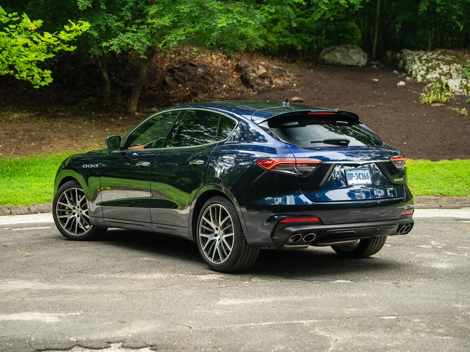 2022 Maserati Levante Modena - Image 10 of 31
