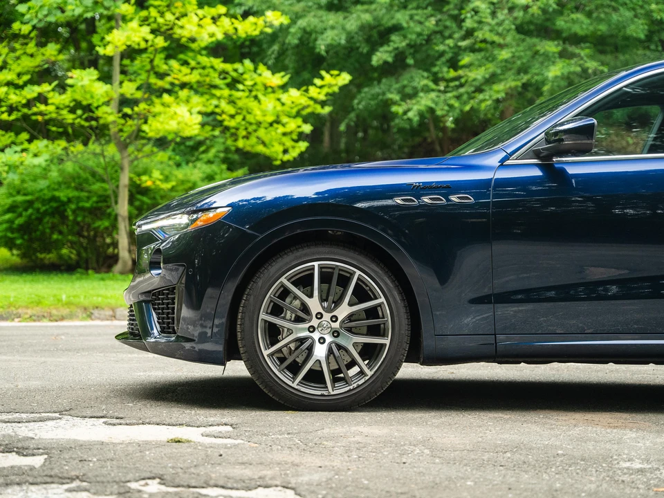 2022 Maserati Levante Modena - Image 25 of 31