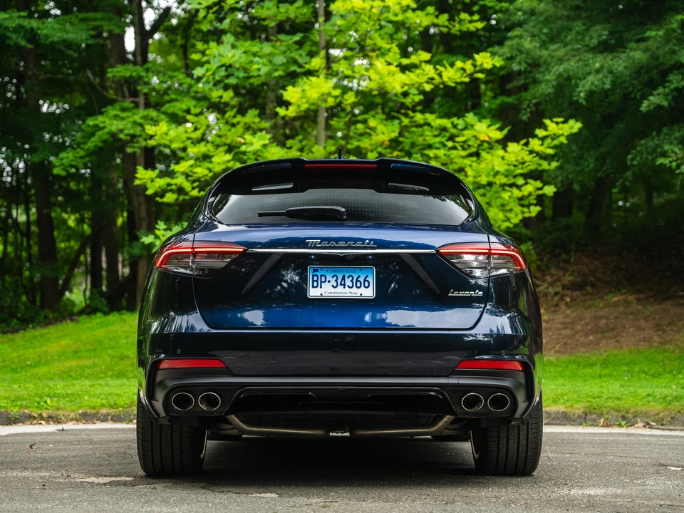 2022 Maserati Levante Modena - Image 11 of 31