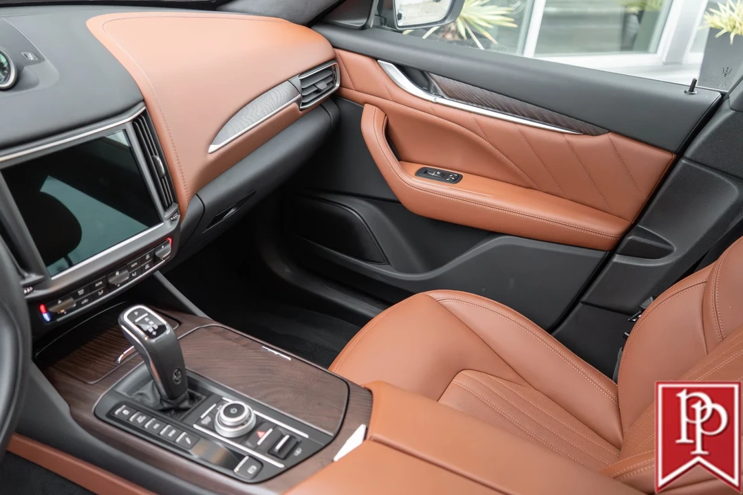 2022 Maserati Levante Modena - Image 16 of 21