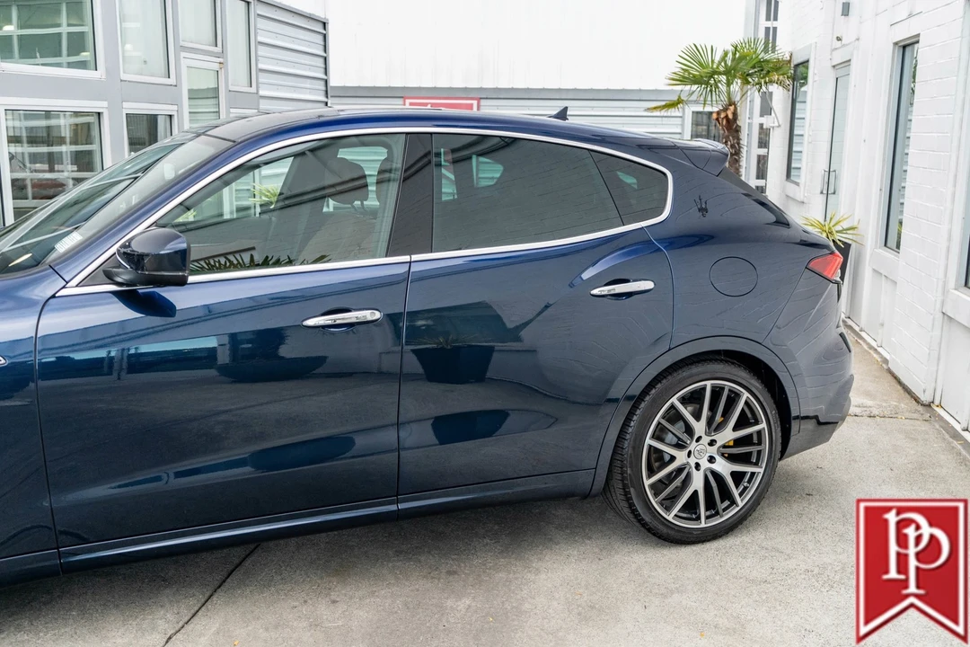 2022 Maserati Levante Modena - Image 5 of 21