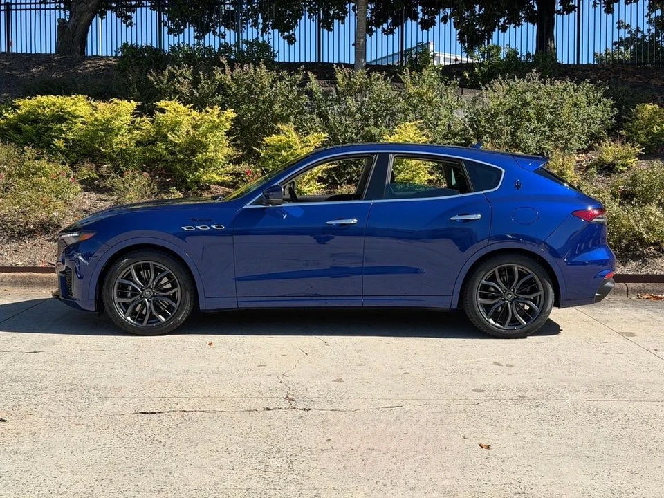 2022 Maserati Levante Modena - Image 10 of 21