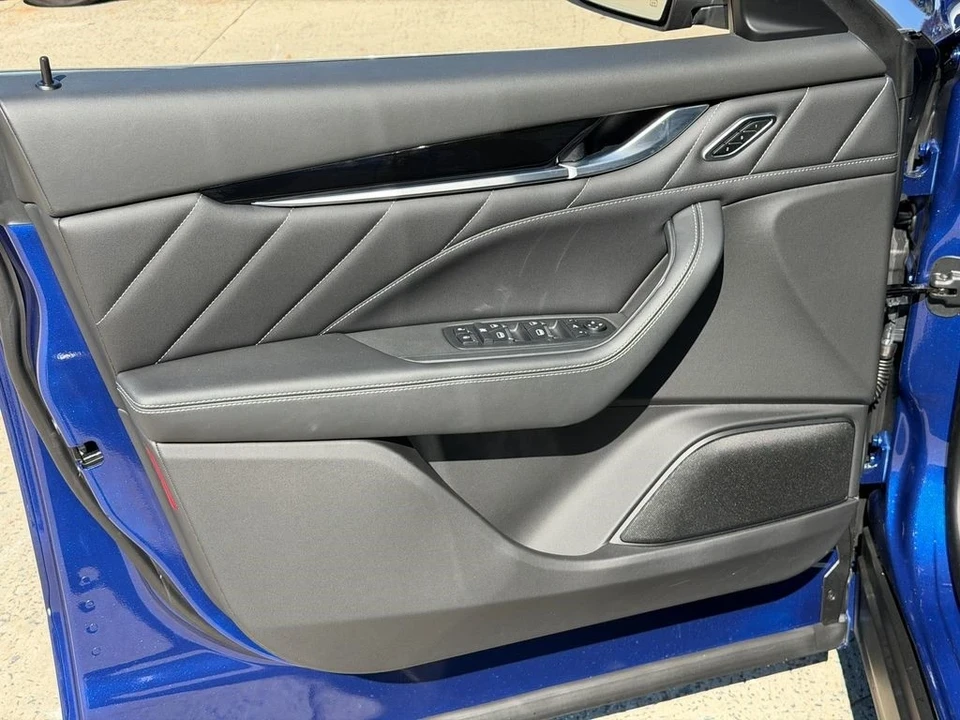 2022 Maserati Levante Modena - Image 14 of 21