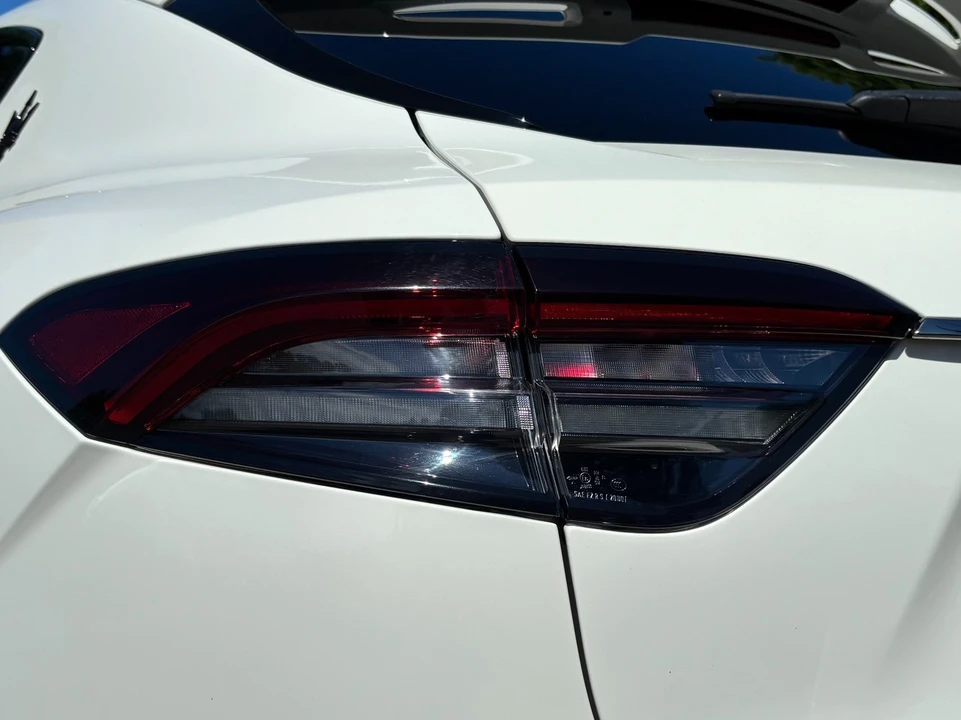 2022 Maserati Levante Modena - Image 9 of 31