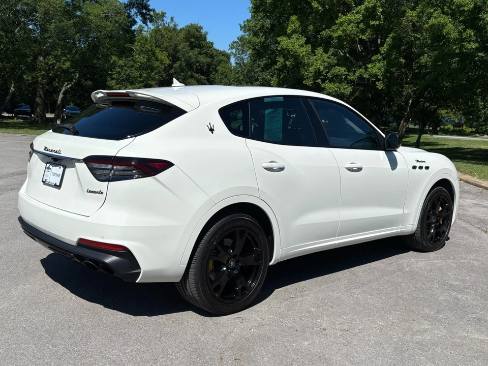 2022 Maserati Levante Modena - Image 3 of 31