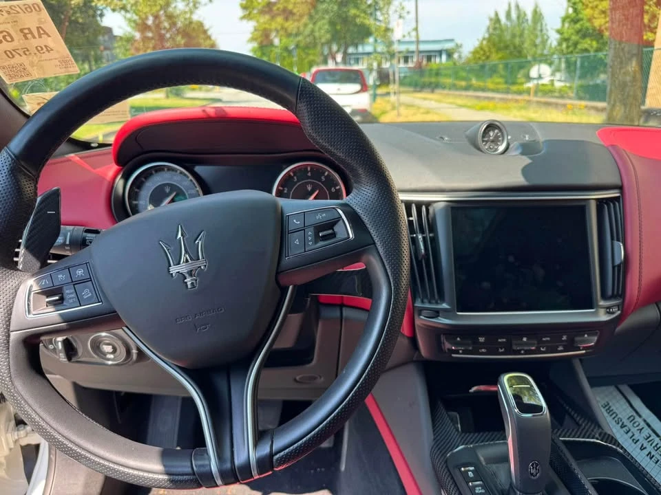 2022 Maserati Levante Modena - Image 16 of 19