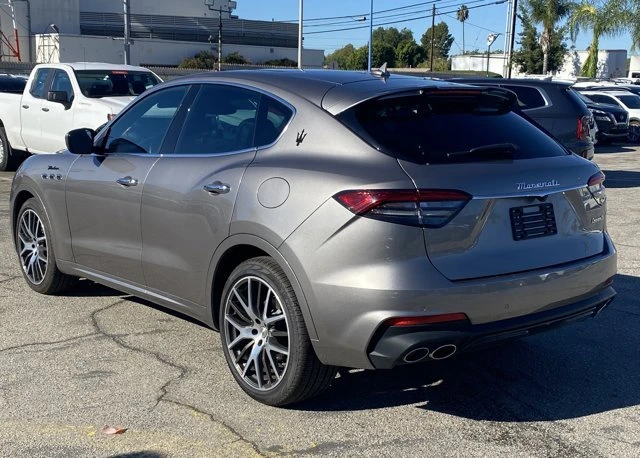 2022 Maserati Levante Modena - Image 10 of 20