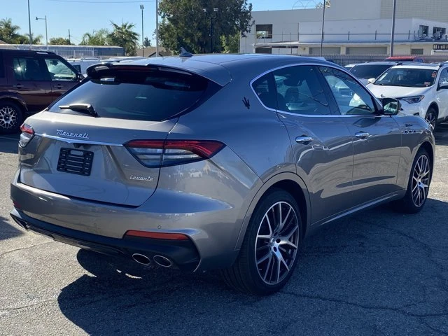 2022 Maserati Levante Modena - Image 8 of 20