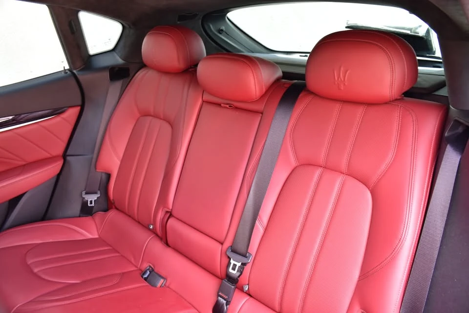 2022 Maserati Levante Modena - Image 17 of 20