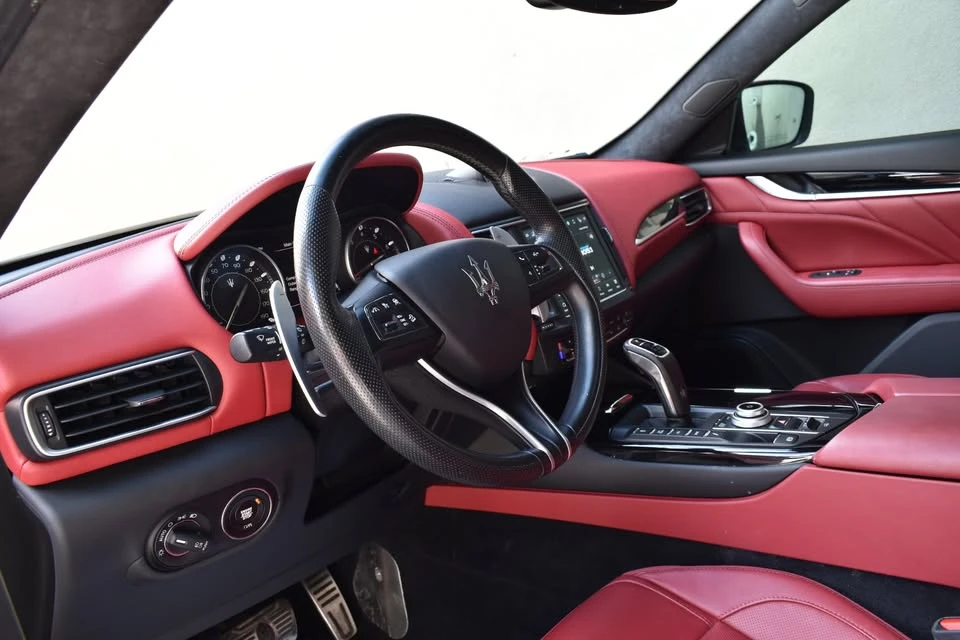 2022 Maserati Levante Modena - Image 15 of 20
