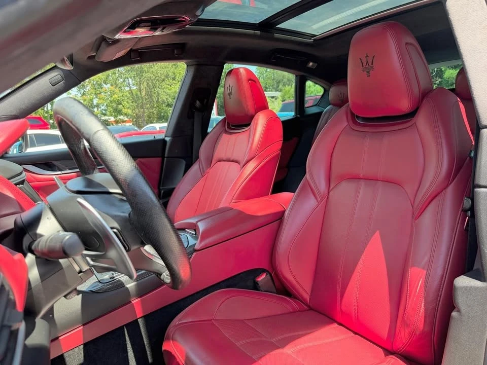 2022 Maserati Levante Modena - Image 12 of 20