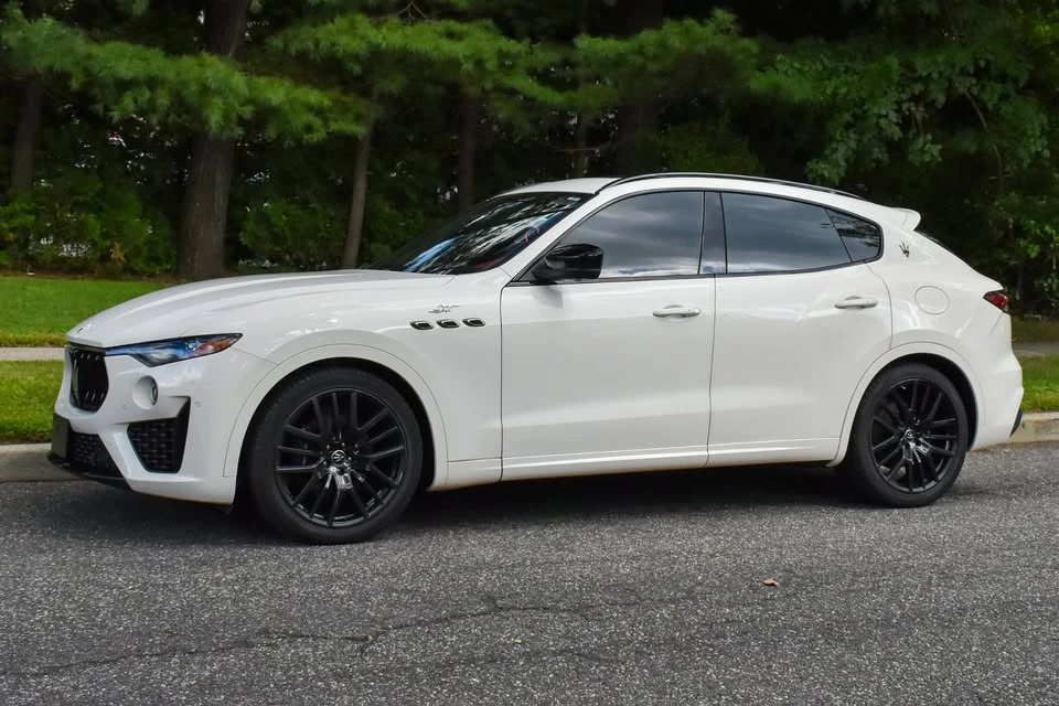 2022 Maserati Levante Modena - Image 3 of 20
