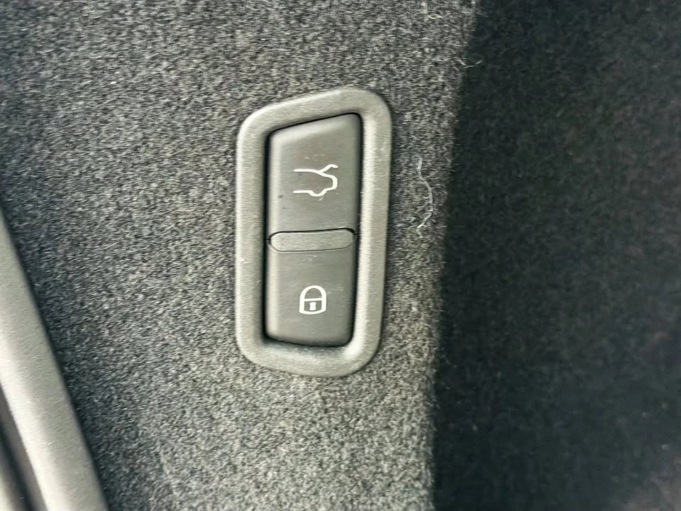 2022 Maserati Levante Modena - Image 13 of 20