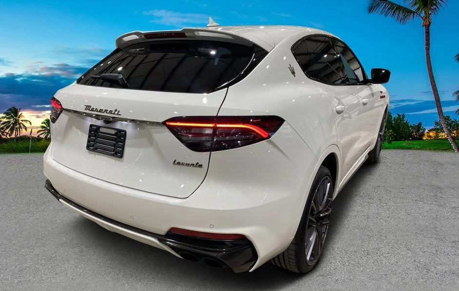 2022 Maserati Levante Trofeo - Image 15 of 20