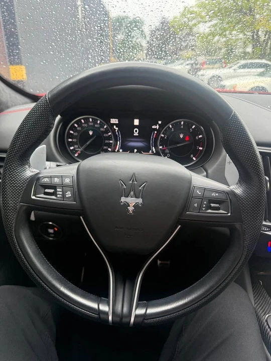 2022 Maserati Levante - Image 7 of 15