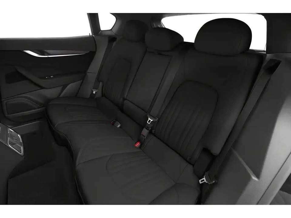 2022 Maserati Levante - Image 7 of 9