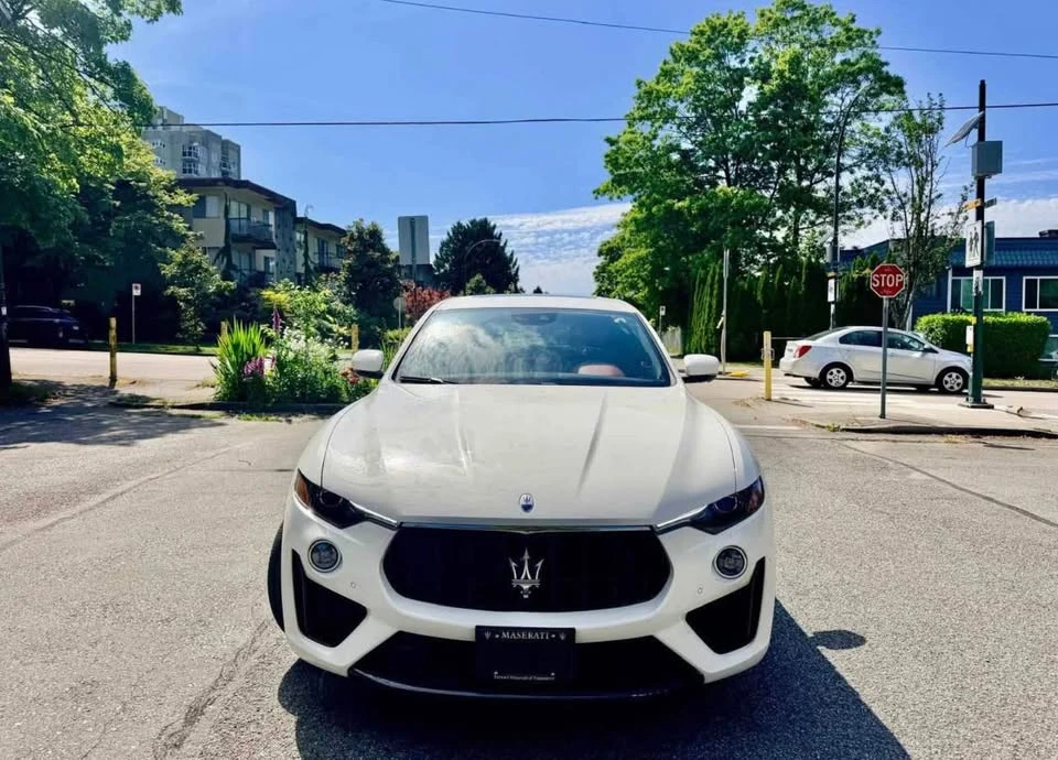 2022 Maserati Levante Modena - Image 2 of 9