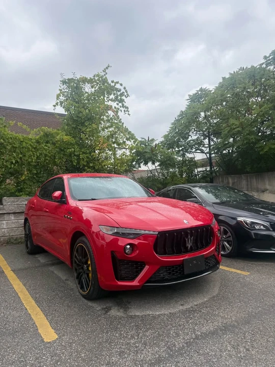 2022 Maserati Levante - Image 3 of 15
