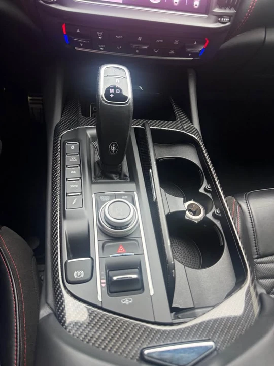 2022 Maserati Levante - Image 14 of 15