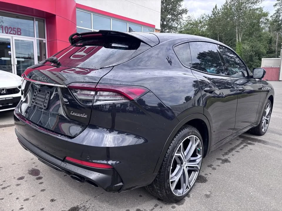 2022 Maserati Levante Modena - Image 9 of 10