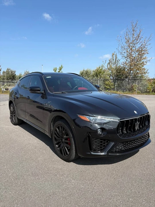 2022 Maserati Levante - Image 3 of 17
