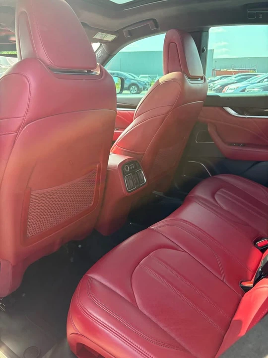 2022 Maserati Levante - Image 11 of 17