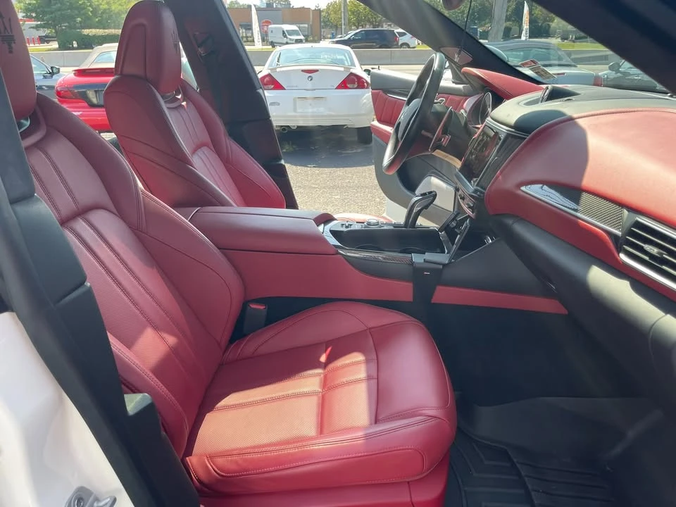 2022 Maserati Levante Modena - Image 10 of 19