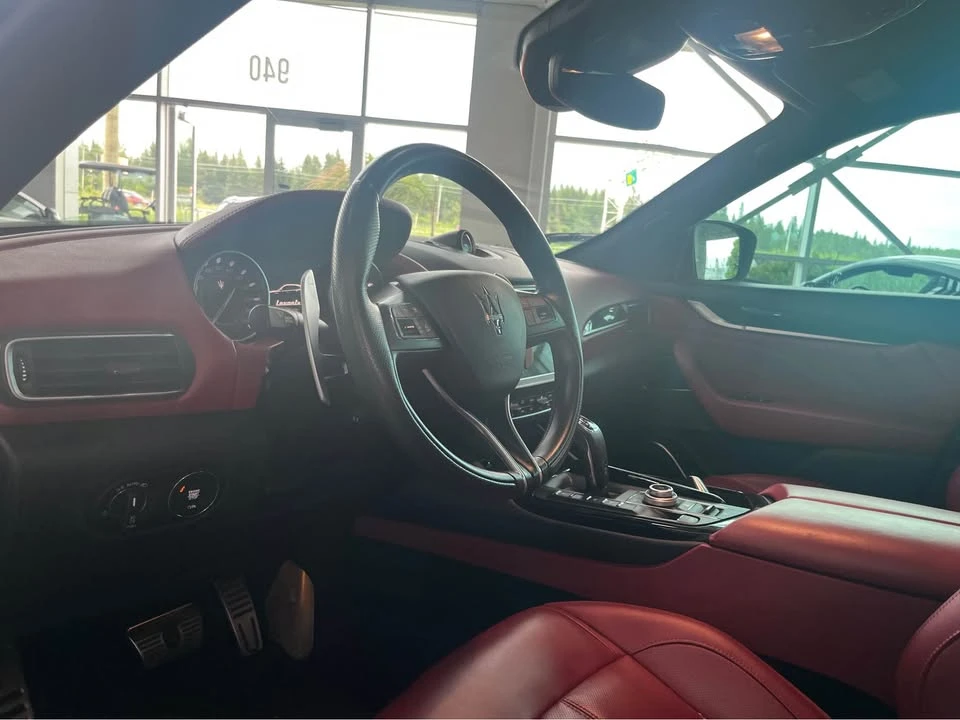 2022 Maserati Levante Modena - Image 6 of 9