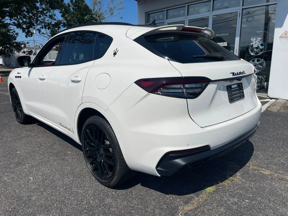 2022 Maserati Levante Modena - Image 4 of 19