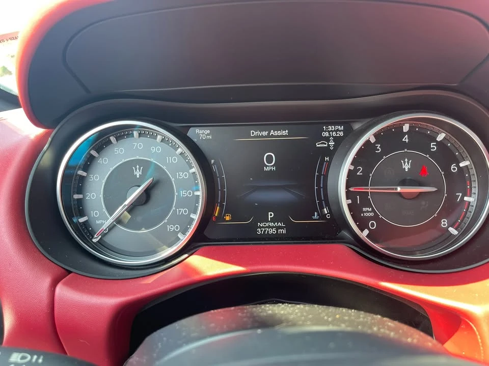 2022 Maserati Levante Modena - Image 15 of 19