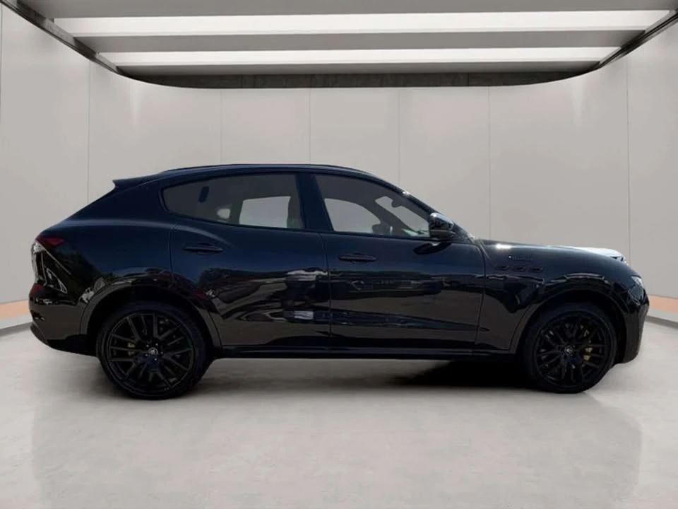 2022 Maserati Levante - Image 6 of 10