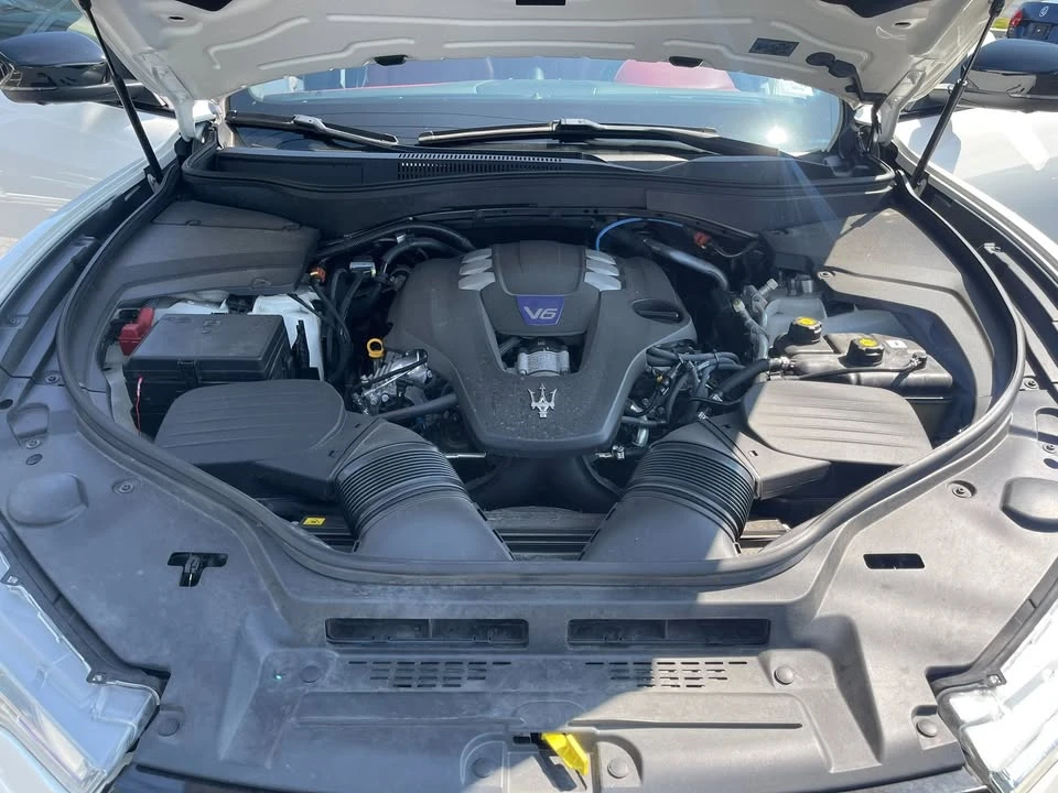 2022 Maserati Levante Modena - Image 6 of 19