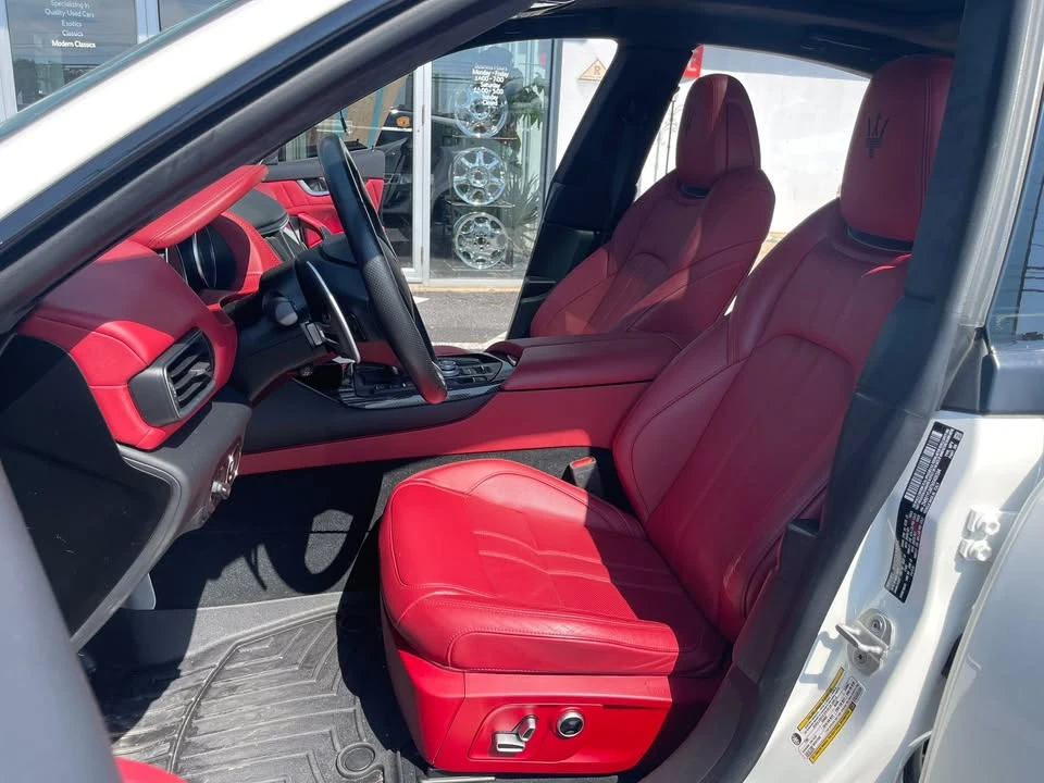 2022 Maserati Levante Modena - Image 7 of 19