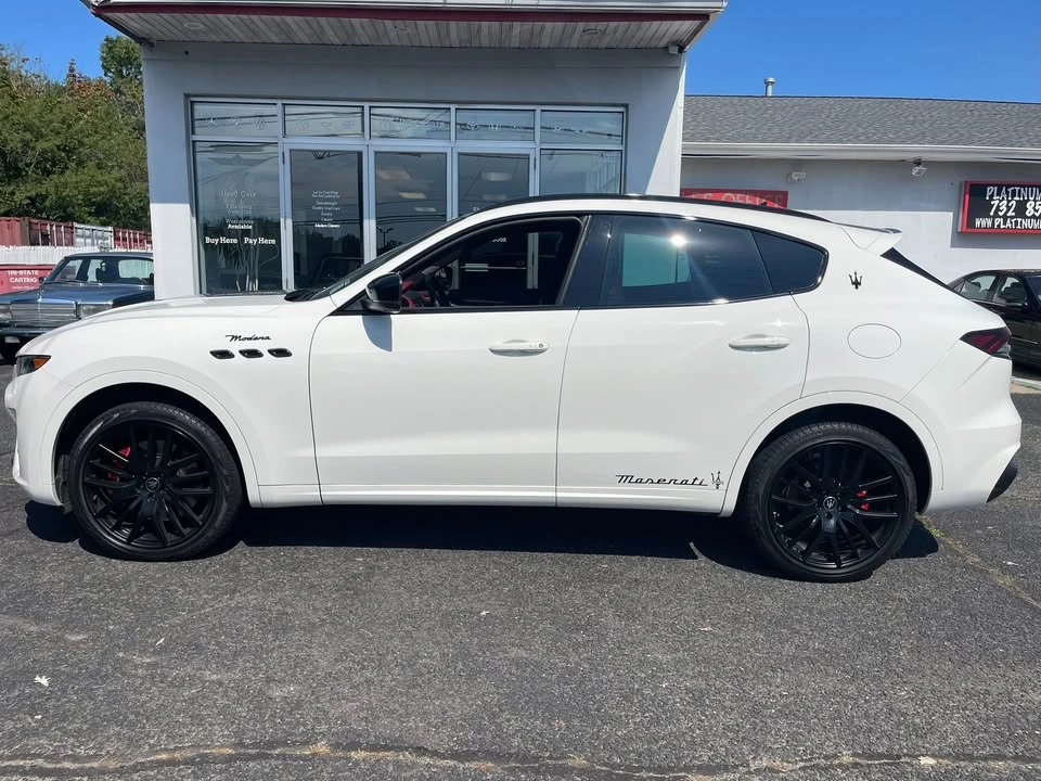 2022 Maserati Levante Modena - Image 5 of 19
